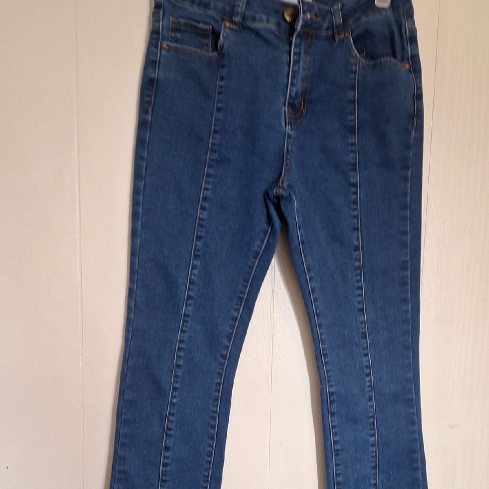BAMBOO Women's Straight Leg Blue Jeans